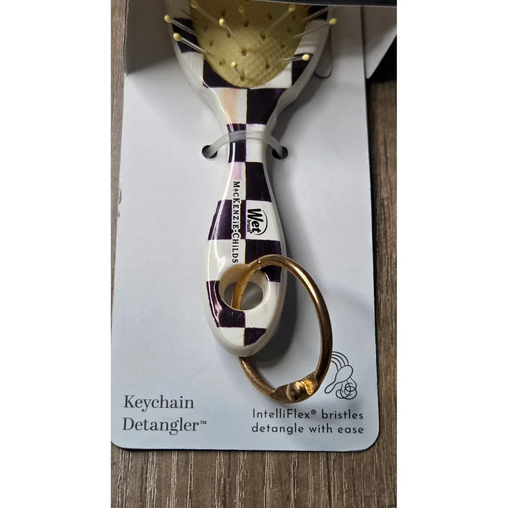 Wet Brush x MacKenzie-Childs Keychain Detangler Courtly Check Mini Hair Brush